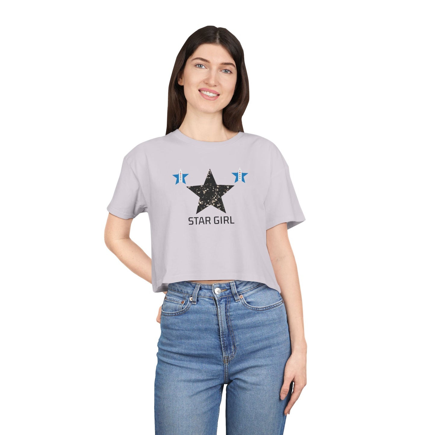 Camiseta corta para mujer "Star Girl" – elegante, moderna y casual, perfecta para el verano. Un regalo ideal con temática de estrellas para ella.