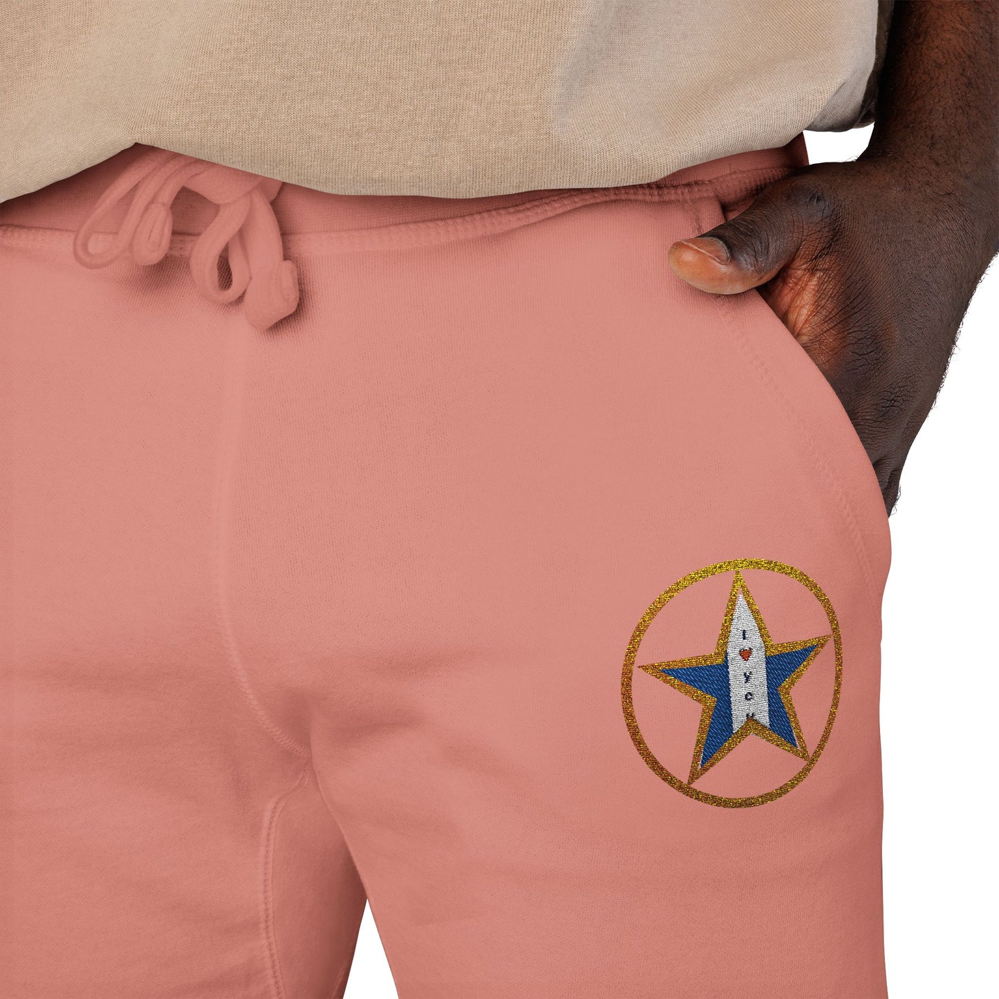 💫 Estilo con Propósito: Para Quienes Construyen Juntos – Pantalón Vida, Amor y Dinero Forro polar premium con mezcla de algodón y poliéster, diseñado para parejas que avanzan con intención, comodidad y visión compartida.