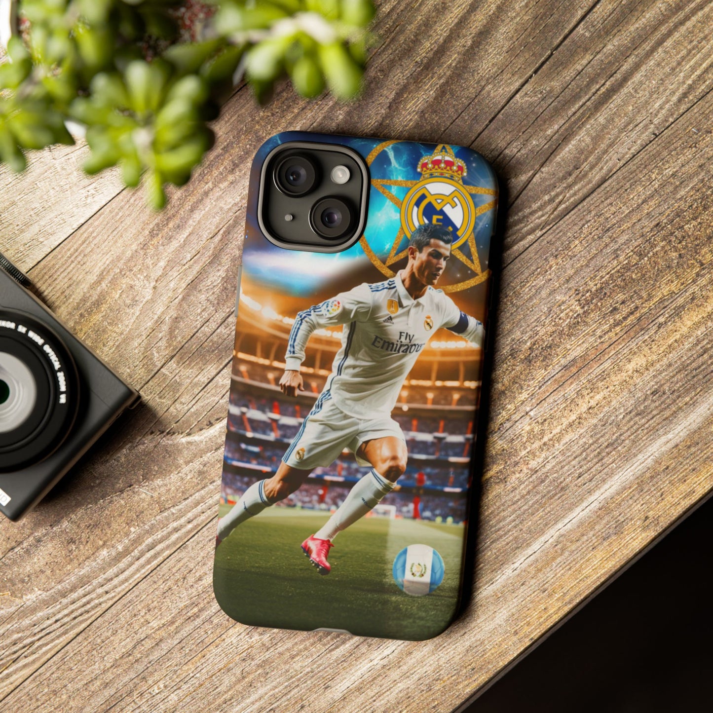 "Funda Oficial con Ronaldo y Real Madrid" "Pura Magia Blanca"