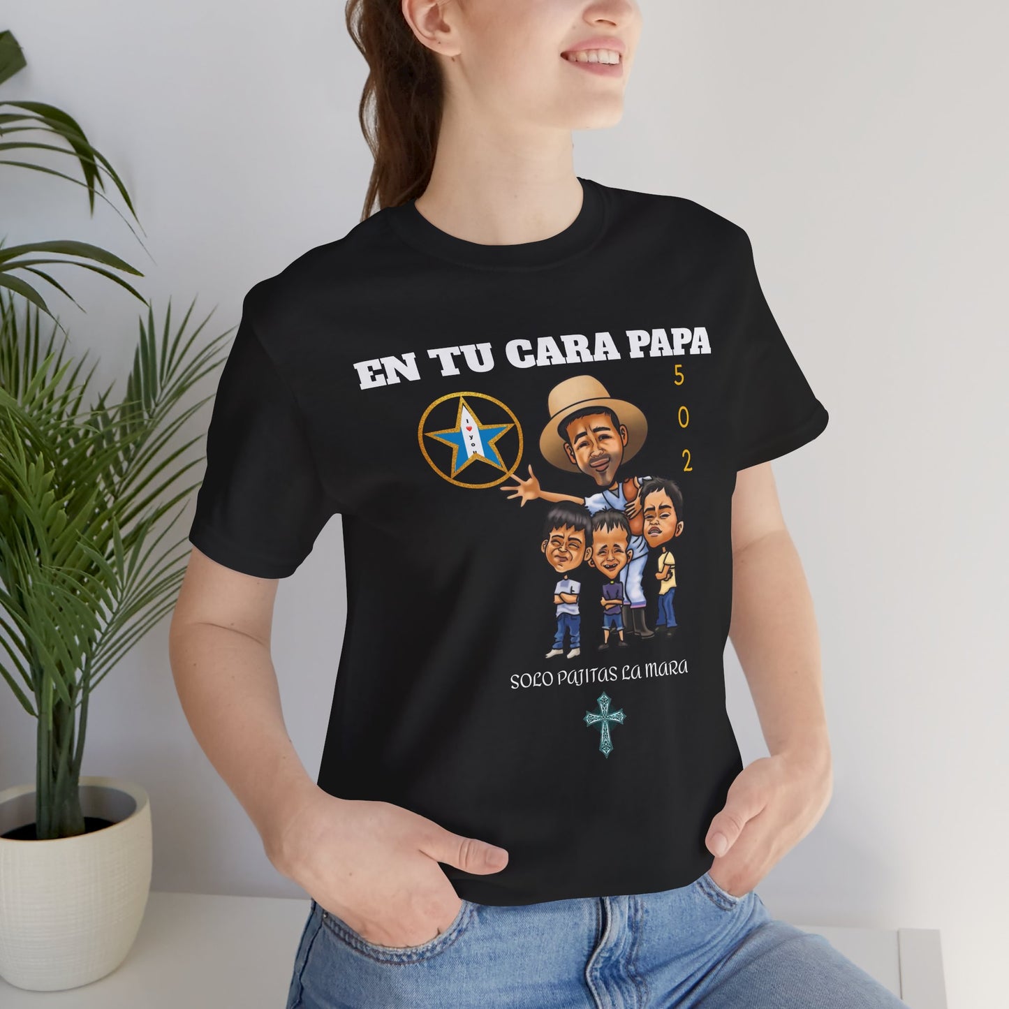 Playera Unisex “En Tu Cara Papa” con Arte Anime de Tío Chumilo y Su Equipo (XS–5XL)