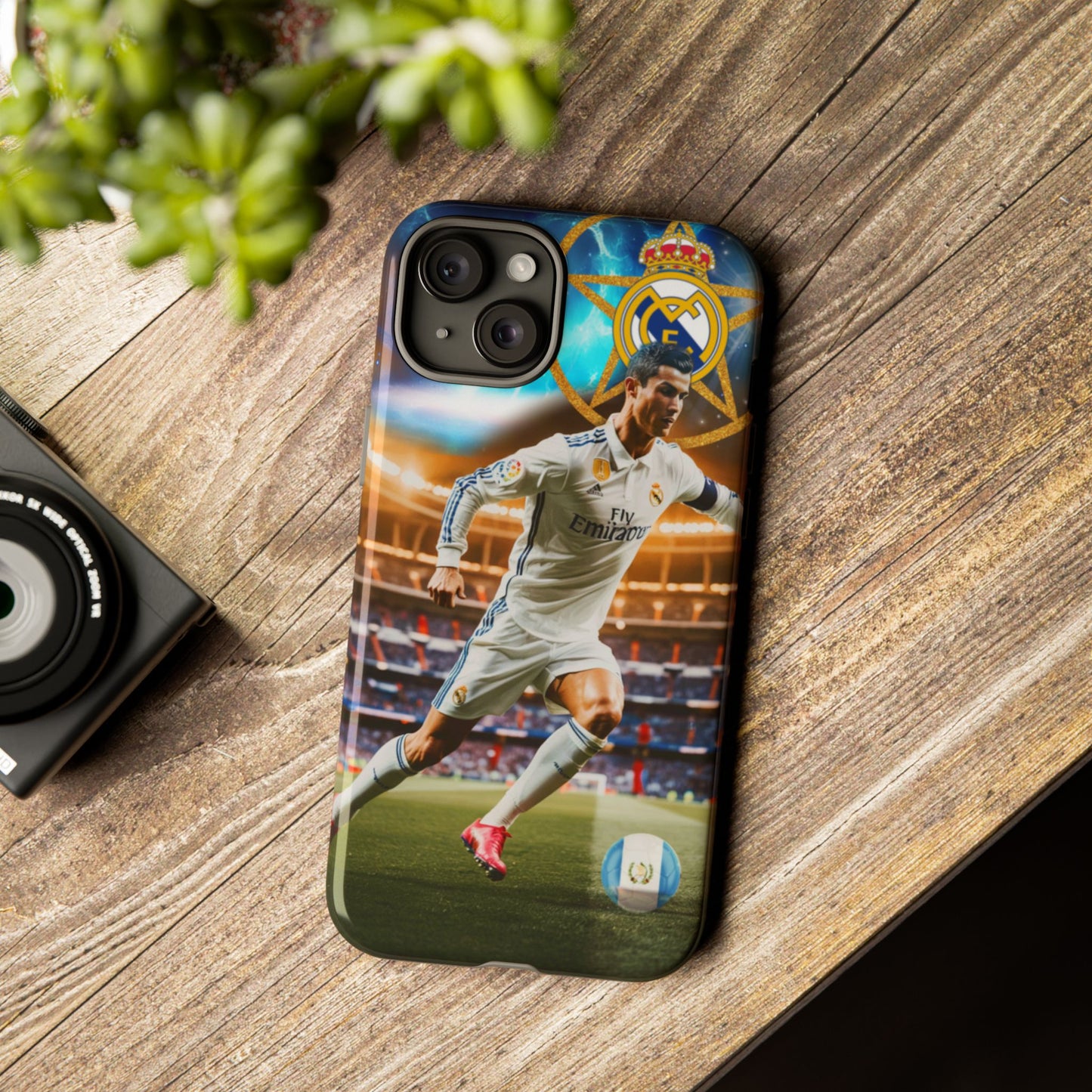 "Funda Oficial con Ronaldo y Real Madrid" "Pura Magia Blanca"