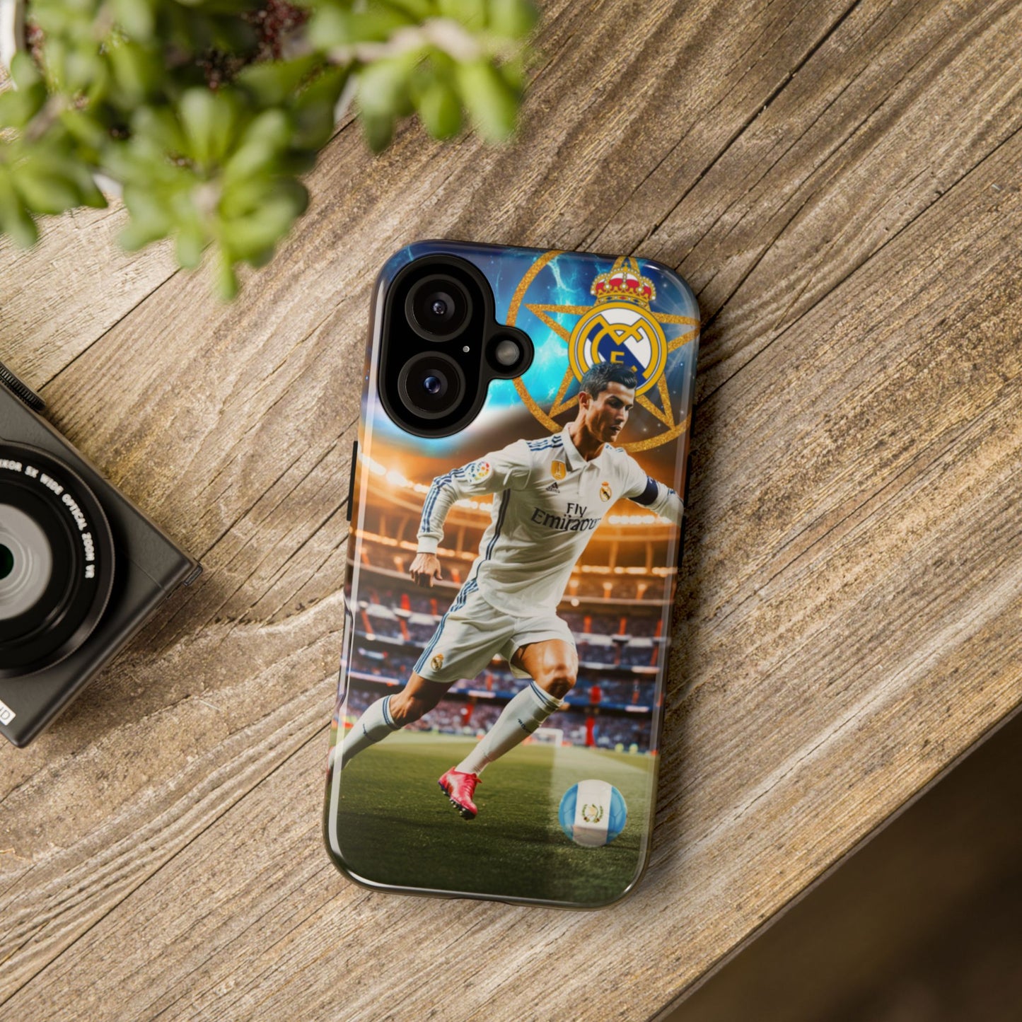 "Funda Oficial con Ronaldo y Real Madrid" "Pura Magia Blanca"