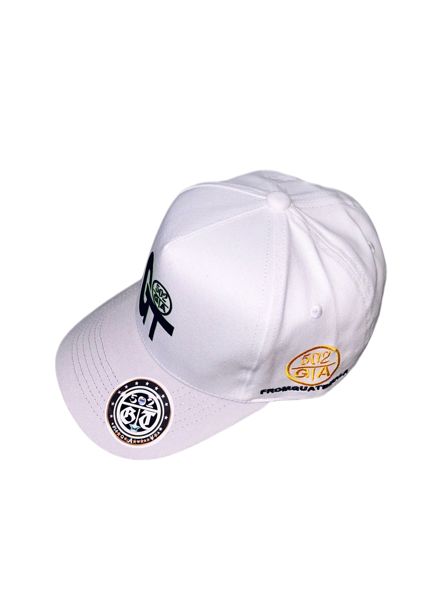 🧢 "GT en tu frente, Guatemala en tu corazón — con un diseño original que fusiona estilo urbano y orgullo nacional. Esta gorra no solo te viste, te representa. Lleva contigo la fuerza de tus raíces y la autenticidad de un diseño hecho para destacar."